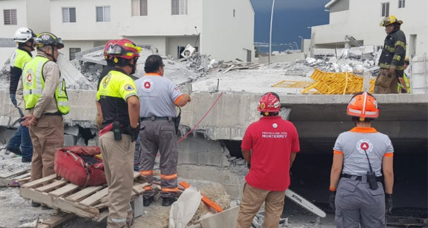 Reportan 5 muertos y 11 heridos por derrumbe en obra de Monterrey