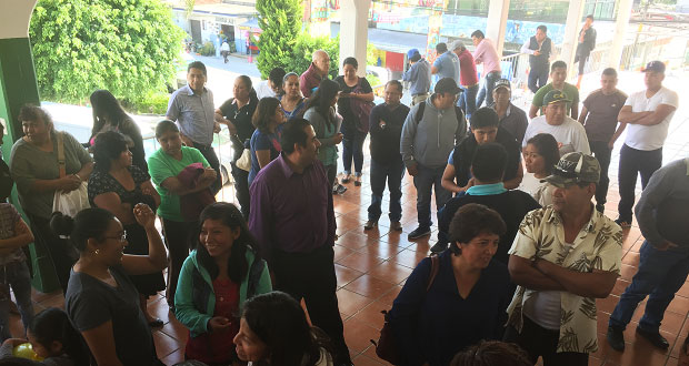 Acusan que concejo de Ocoyucan niega apoyo a docentes
