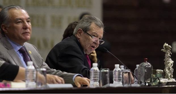 Legisladores de Morena no pagarán consulta de NAIM: Muñoz y Monreal
