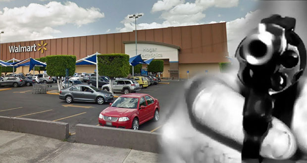Enmascarados y armados asaltan Walmart de San Manuel