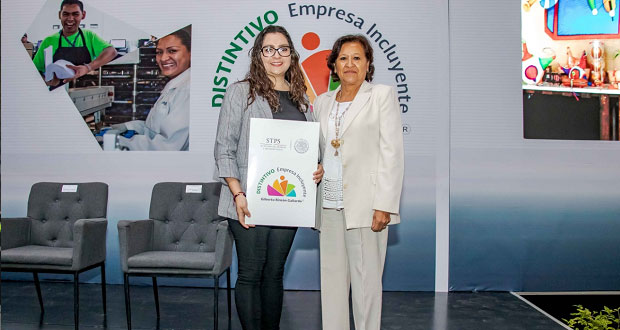 STPS renueva distintivo a Cmeri de DIF municipal por ser incluyente