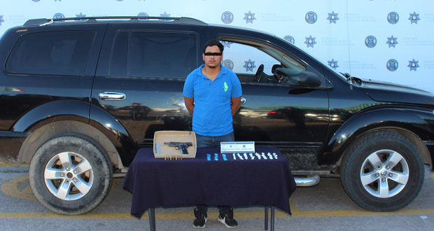 Detienen a probable narcomenudista en colonia Tres Cruces