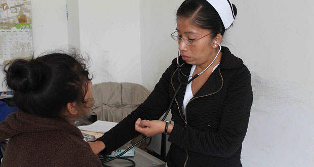 En Huitzilan, realizan diagnósticos de cáncer cervicouterino