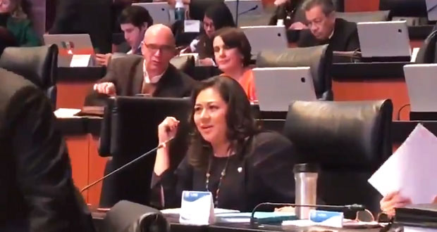 En Senado, Navarro pide a PGR investigar enriquecimiento de JJ