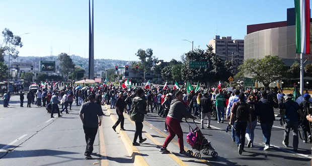 Tijuanenses marchan contra migrantes