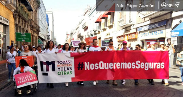 “Nos queremos seguras”, claman poblanas en marcha contra la violencia
