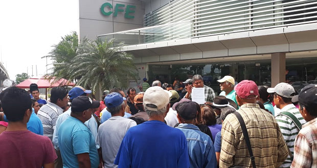 Antorchistas piden electrificación de 2 colonias en V. Carranza