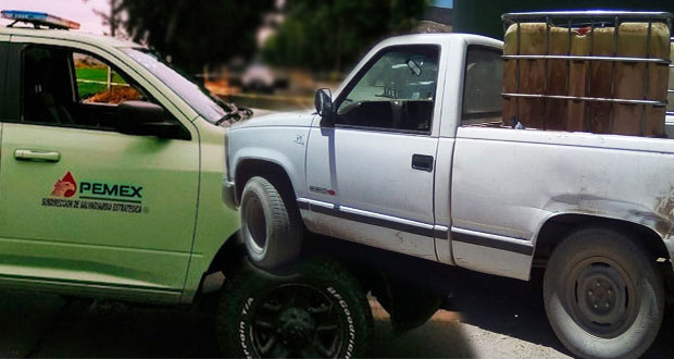 Camioneta con huachicol choca contra una de Pemex en Tlalancaleca
