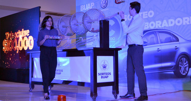 BUAP anuncia a ganador de automóvil del Sorteo de Colaboradores