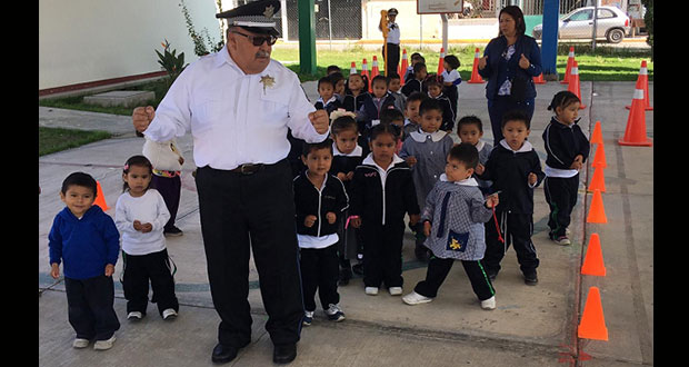 En San Andrés, imparten a estudiantes talleres de educación vial