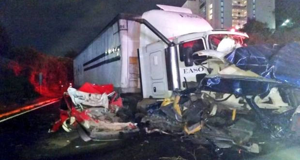 Van 10 muertos por accidente en la México-Toluca