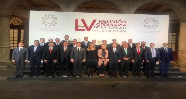 Sin Martha Erika, AMLO y Conago acuerdan limitar a superdelegados