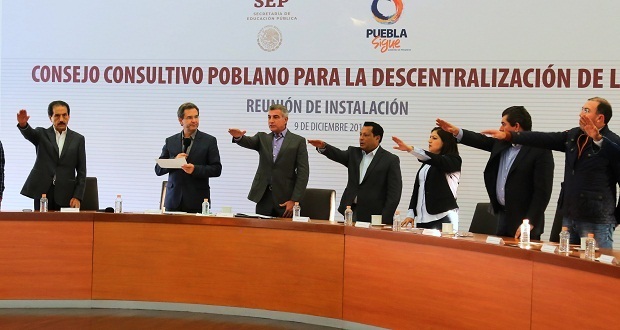 Gali y Moctezuma instalan consejo consultivo para descentralizar SEP