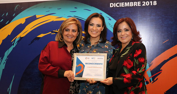 DIF reconoce a voluntarias por labor a favor de población vulnerable