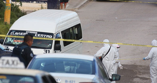 Ejecutan con dos disparos a chofer de ruta 23-A y dejan mensaje