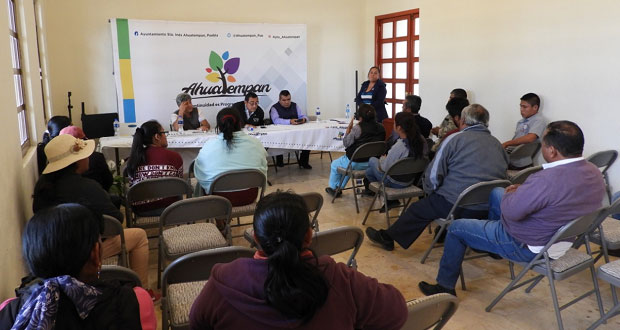 Estudiantes de Ahuatempan tendrán descuento para transporte