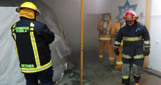 Certifican a 25 bomberos en combate de incendios estructurales