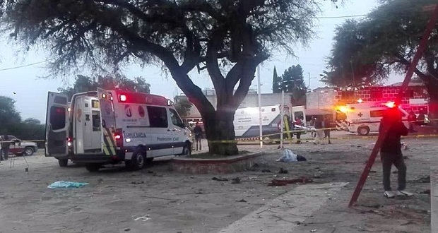 Suman 8 muertos y 17 hospitalizados por explosión en Querétaro