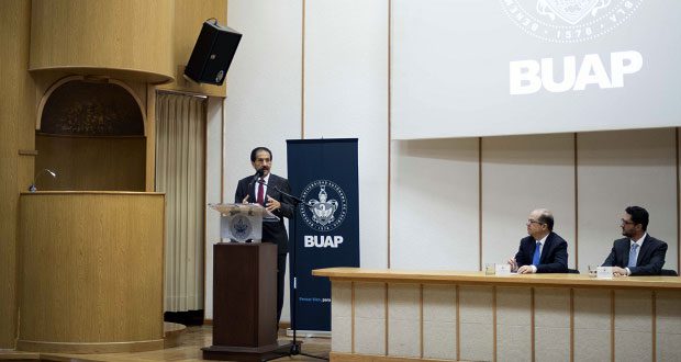 Facultad de Derecho, precursora en desarrollo de comunidad: Esparza
