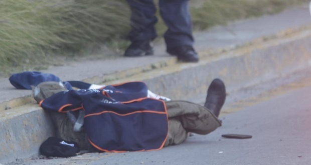 Atropellan a hombre que no usó puente peatonal en la Atlixcáyotl