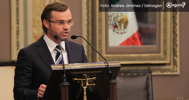 Juez removió a Albizuri de SIMT por no devolver placas; afirma que cumplió