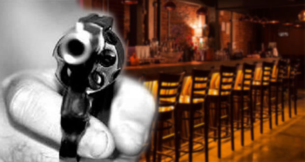 Ejecutan a dos hombres y hieren a otro dentro de un bar en Tehuacán