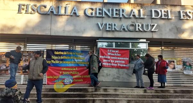 En Veracruz, familiares de desaparecidos exigen renuncia del fiscal