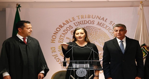 Martha Erika Alonso protesta como gobernadora ante el TSJ