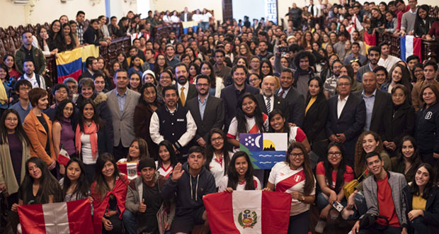 BUAP recibe 424 estudiantes de intercambio de 8 estados y 16 países