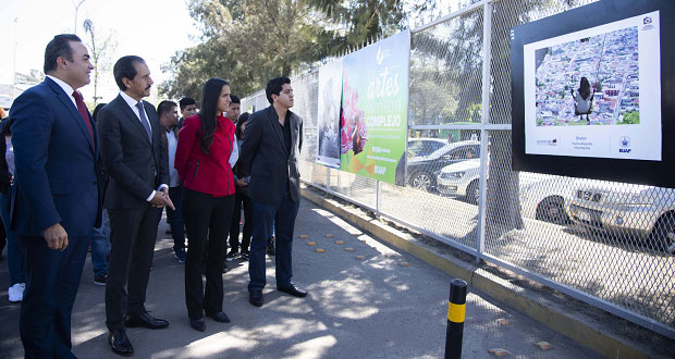 En la BUAP, exhiben 2,970 fotografías sobre rendición de cuentas