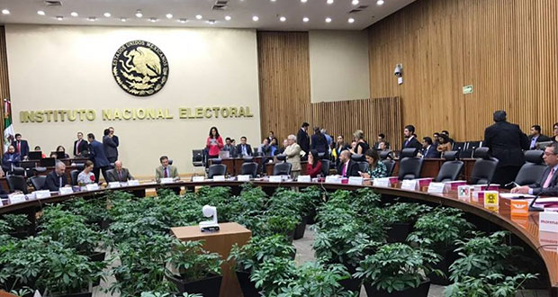 Morena solicita formalmente al INE atraer elección de Puebla