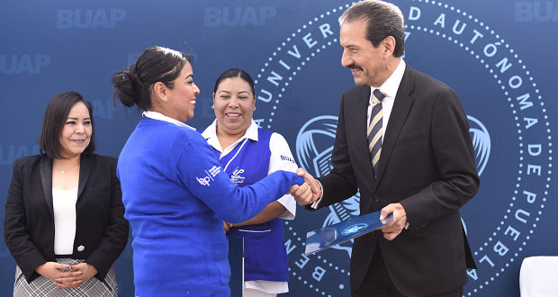 Enfermería de la BUAP está a la vanguardia nacional
