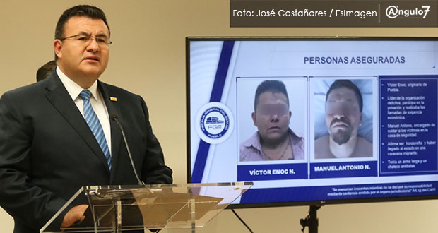 FGE detiene a 2 por homicidio de alumno en Tehuacán y libera a 4 plagiados
