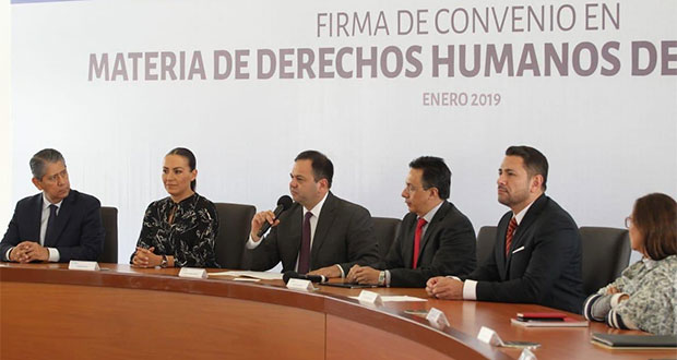 Gobierno estatal firma convenio sobre derechos humanos de mujeres