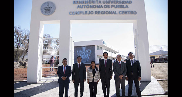Inauguran edificios para preparatoria y TSU de la BUAP en El Seco
