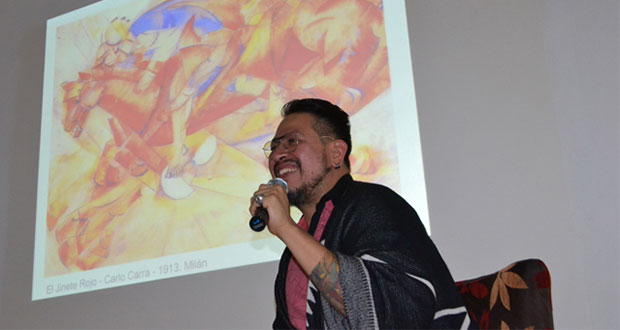 Presentan conferencia sobre deporte y estética futurista en BUAP