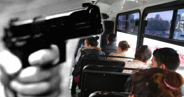 En un día, asaltan 3 rutas de transporte público en Puebla capital