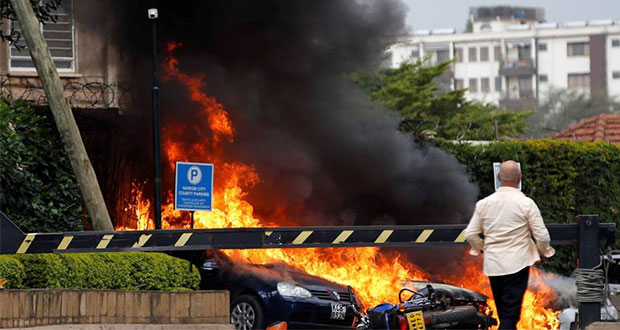 Suman 21 muertos y 28 heridos por atentado en hotel de Kenia
