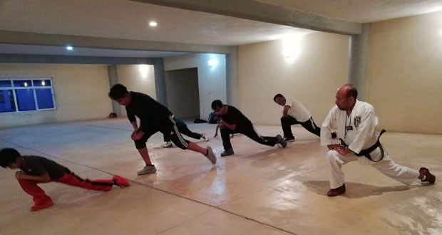 Invitan a asistir a clases gratuitas de taekwondo en Ahuatempan