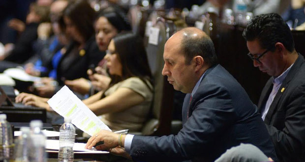 Manzanilla propone incentivo fiscal a quienes empleen a jóvenes