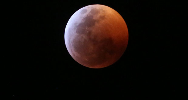 Así se vio el eclipse de Súper Luna de Sangre en Puebla y el mundo