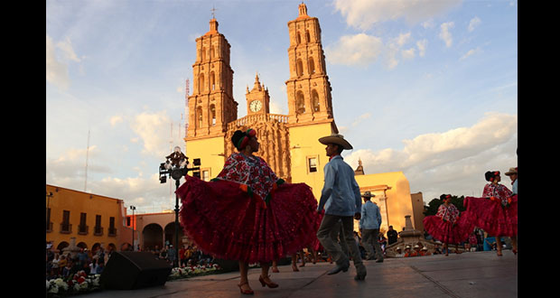 Con mariachi, homenajean a José Alfredo Jiménez en Guanajuato