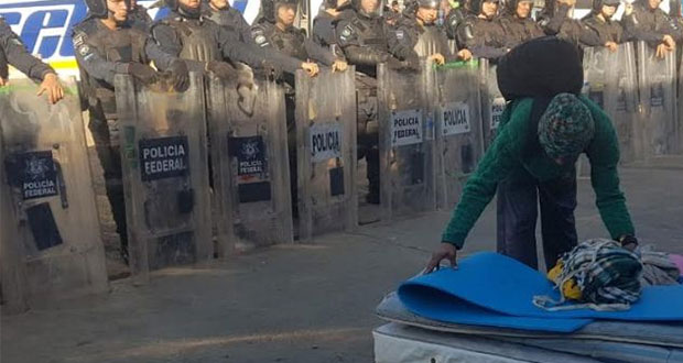 En Tijuana, llevan a migrantes de bodega al albergue “El Barretal”
