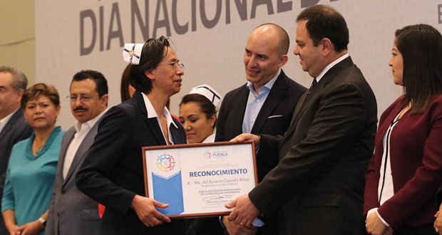 Reconocen más de 12 mil personas que ejercen la enfermería