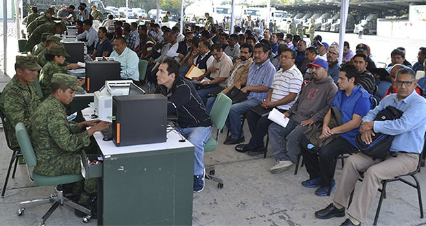 Sedena recibe 6 mil solicitudes de choferes para pipas de Pemex