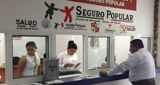 Vía WhatsApp despiden a 500 trabajadores de salud en Tabasco