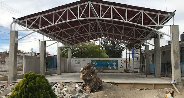 Antorcha gestiona techado y explanada para preescolar de Atlixco