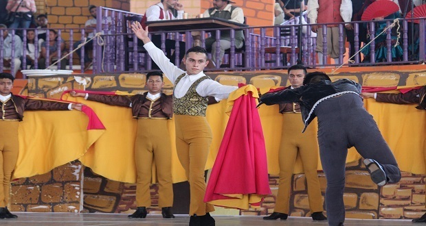 Presentan ópera en inauguración de Espartaqueada Cultural de Antorcha