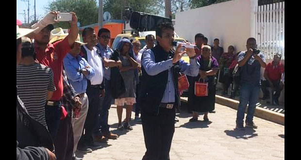 Acusan a alcalde de Tehuitzingo de intimidación e imposición