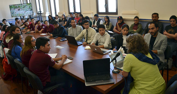 En BUAP, advierten impunidad por fosas clandestinas y desaparecidos